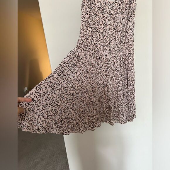 Talula Floral Dress - Picture 3 of 9